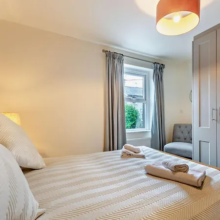 2 Bed In 94413 Holiday home Settle